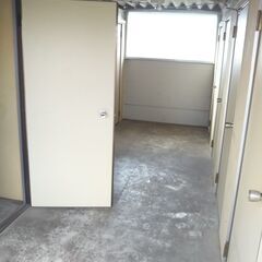 🆕🏠三佐コンテナルーム21-7・倉庫・収納・24時間車で出し入れ自由( ^)o(^ ) - 不動産
