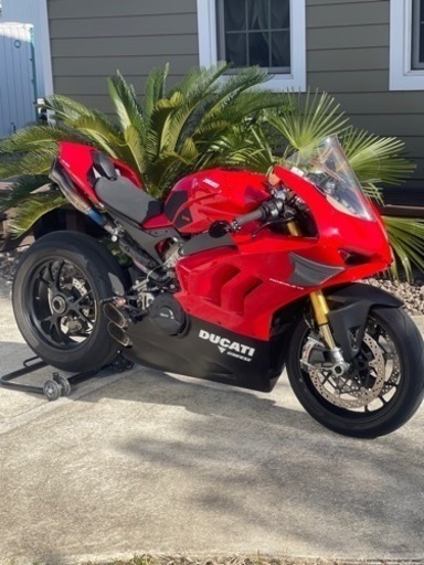 2020年式　ドゥカティパニガーレv4s 美車　改造多数　検令5.10