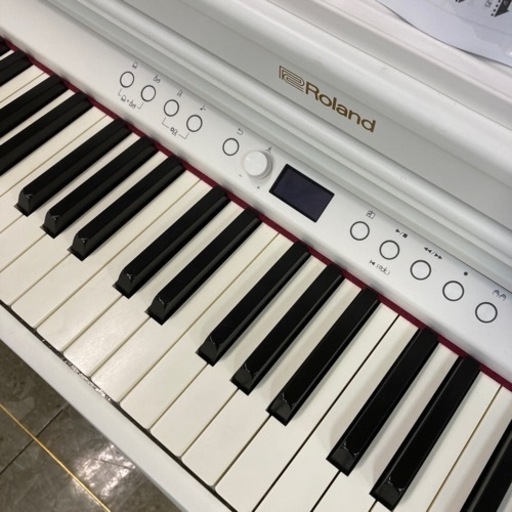 Roland電子ピアノRP701