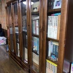 アンティーク　本棚　飾り棚大容量　の画像