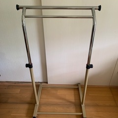 可動式ハンガーラックの画像