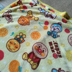 アンパンマン枕35×25cm、薄手掛け布団セットの画像