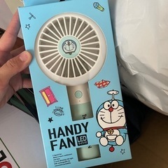 新品❤️ハンディーファン　ドラえもん　LEDライト付き