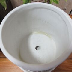 ガーデニング雑貨　モノトーン ゴシックプランター（白） ◆お引取り限定/値引き不可【JT-08WH】の画像