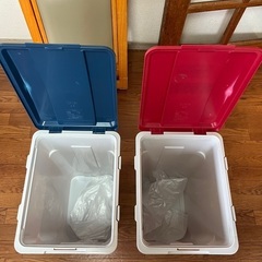 45Lごみ箱(２つ)の画像