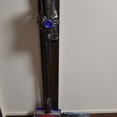 ダイソン V6 Fluffy+ (中古・箱等無し) + 木製壁掛...