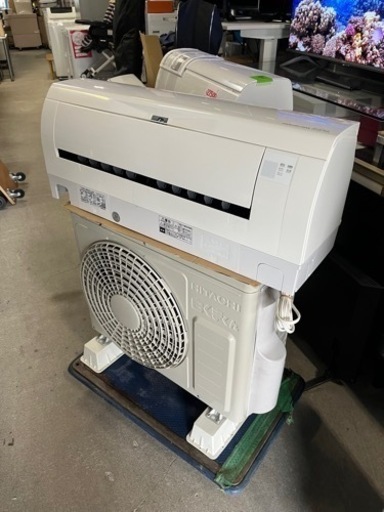 ☆売れ筋商品!!☆ 激安エアコン!! 6畳 日立 白くまくん 2019年 RAS-WBK22J/RAC-WBK22J