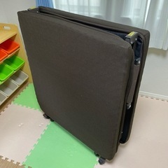 簡易式折りたたみベットの画像