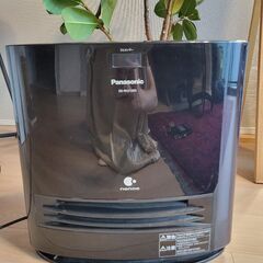 Panasonic 加湿機能付きファンヒーターの画像