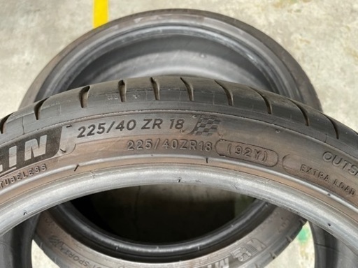 ミシュラン パイロットスポーツ4 225/40R18 中古2本