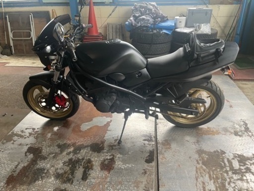 スズキ　バンディット　250 GJ74A