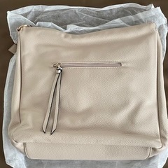 【新品未使用！】トートバッグ　たっぷり収納