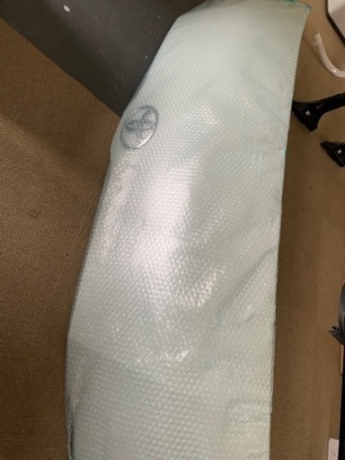 ハイエースパールホワイトボンネット