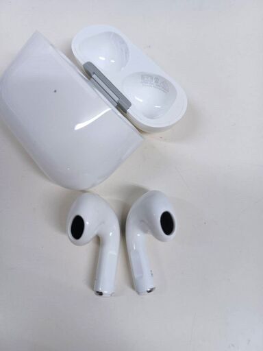 【美品】Apple純正 AirPods 第3世代 MME73J/A イヤホン