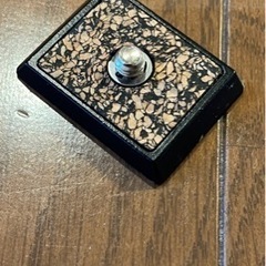 SLIK エアリー　L100 トラベラー三脚　1Kgを切る超軽量な三脚の画像