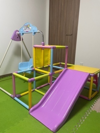 室内遊具　パステルカラー　ジャングルジム、滑り台、ブランコ、鉄棒
