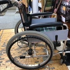 売り切れました！人気！自走式車椅子 ブレーキ付き 折り畳みの画像