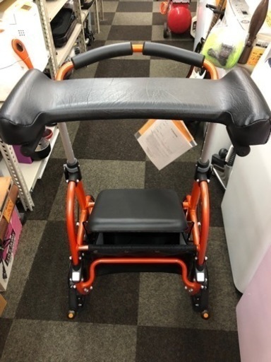 ほぼ未使用！ウェルパートナーズ 前腕支持台型歩行車 friend フレンド WF-1