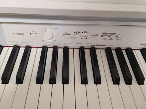 CASIO　電子ピアノ　celviano