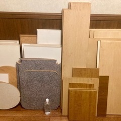 移動棚の棚や端材などサイズ色々一括39枚ゼロ円 の画像
