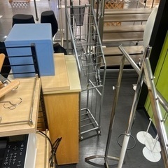 どれでも1個3,000円　店舗什器　ディスプレイ棚　マネキン等の画像