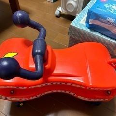 小さなお子様　乗り物玩具🚗値下げ中🉐の画像