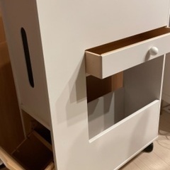 リビングワゴン　メイクワゴン