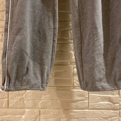 アルマーニエクスチェンジ スウェットパンツ Mサイズの画像