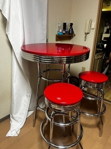 テーブルとイス