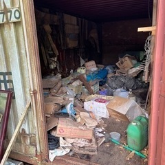 廃棄処分品　スチールコンテナ？コンテナハウスに、倉庫・バイク小屋・車庫・物置・鉄くずの画像