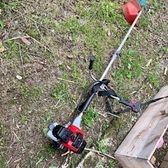 草刈機③ほぼ新品です