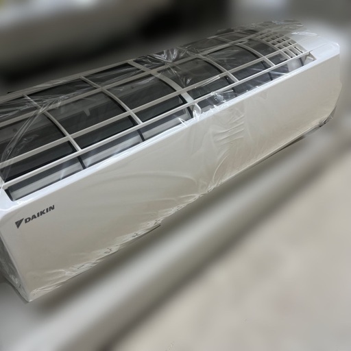 J2540 エアコンシーズン到来！売れてます！  ★3ヶ月保証付★ ルームエアコン　ダイキン DAIKIN  Eシリーズ ダイキン DAIKIN F56ZTEP-W  5.6kw（暖房15〜18畳用・冷房15〜23畳用） 2017年製  単相200V  エアコン 分解クリーニング済み  【リユースのサカイ柏店】昨年エアコン販売実績155台!!施工業者年間工事数44万件!! 高品質商品&安心の施工技術実績! 流山市 エアコン 松戸市 エアコン 我孫子市 エアコン 船橋市 エアコン 守谷市 エアコン 取手