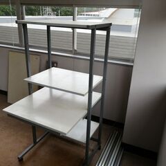 市役所で使用していたパソコンラックです