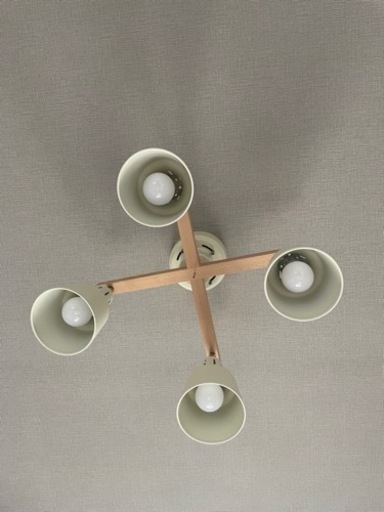 照明器具（LED電球4個付き）