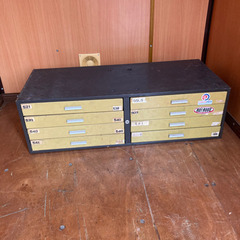 軍払い下げスチールキャビネット　ガレージ収納　工具の画像