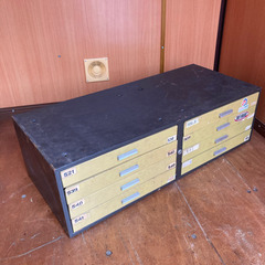 軍払い下げスチールキャビネット　ガレージ収納　工具の画像