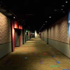 【MOVIX周南】映画館スタッフ募集！最新映画もチェックできる人気職種、未経験でもOKなのでアルバイトデビューにもぴったり！ 学生・フリーター・主婦(夫)と様々な世代が活躍中！シフトは1週間ごと更新なので予定も立てやすい！の画像