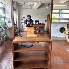 美容室ドレッサーの画像