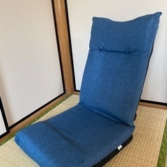 座椅子　リクライニング角度調節可能です