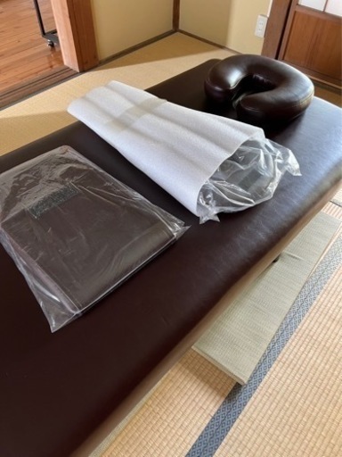 自動昇降　エステベッド