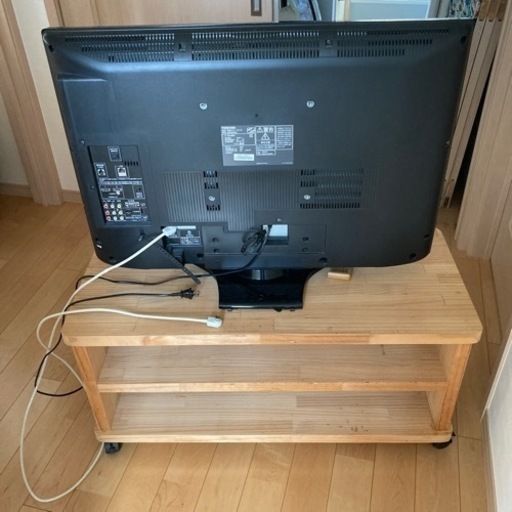 液晶テレビ32型とテレビ台のセット