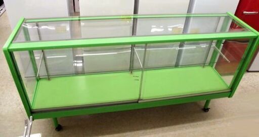 業務用ショーケース ガラス商品棚 180cmコレクションケース 緑色グリーン系 札幌市西区西野 店舗什器
