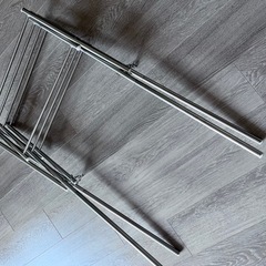 折りたたみ洗濯物干の画像