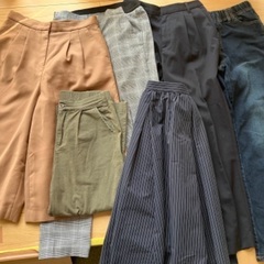 【6/25まで】レディース　ベーシックカラー中心　洋服　Mサイズ中心　まとめ売り大量20点の画像