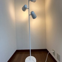 IKEA フロアランプ HUDENE【商談中】