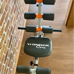 エクササイズ　ダイエット　腹筋　トレーニングマシン