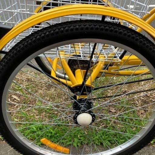 新品の３輪車