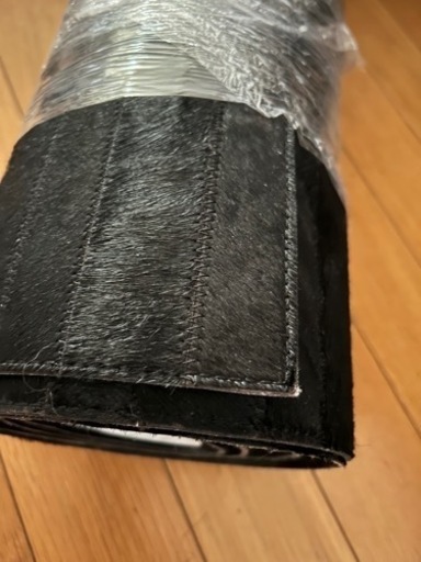 カウハイドレザーラグ