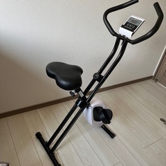 お話し中　フィットネスバイク エアロバイク