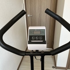 お話し中　フィットネスバイク エアロバイクの画像